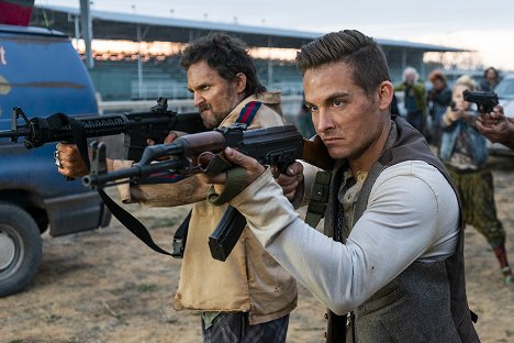 Jason Liebrecht, Kevin Zegers - Fear the Walking Dead - Just in Case - Photos