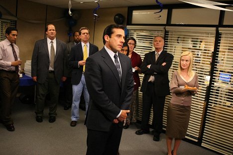 Oscar Nuñez, Brian Baumgartner, Leslie David Baker, Ed Helms, Steve Carell, Phyllis Smith, Creed Bratton, Angela Kinsey - The Office - La fiesta de inauguración - De la película