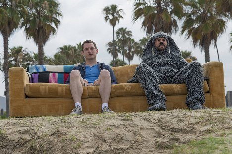 Elijah Wood, Jason Gann - Wilfred - Resistance - Photos