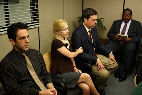 B.J. Novak, Angela Kinsey, Ed Helms, Leslie David Baker - The Office (U.S.) - Business Ethics - Photos