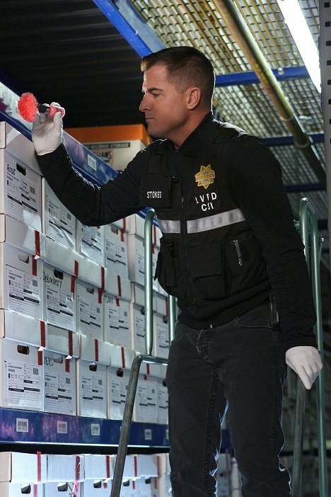 George Eads - CSI: Crime Scene Investigation - Neverland - Photos