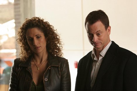 Melina Kanakaredes, Gary Sinise - CSI: NY - Jamalot - Photos