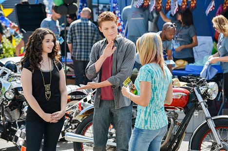 Vanessa Marano, Sean Berdy - Switched at Birth - Tree of Forgiveness - Film