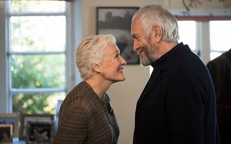 Glenn Close, Jonathan Pryce - La buena esposa - De la película