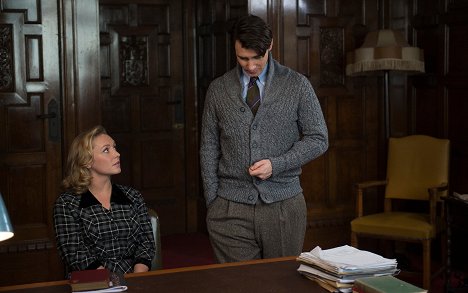 Annie Starke, Harry Lloyd - The Wife - Photos