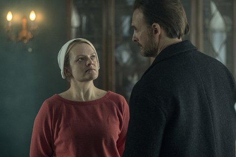 Elisabeth Moss, Greg Bryk - The Handmaid's Tale : La servante écarlate - L'Après - Film