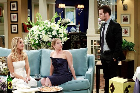 Leslie Grossman, Melissa Joan Hart, Joey Lawrence - Melissa & Joey - The Mel Word - Photos