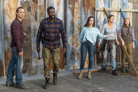 Frank Dillane, Colman Domingo, Alycia Debnam-Carey, Jenna Elfman, Rhoda Griffis - Fear the Walking Dead - The Wrong Side of Where You Are Now - Photos