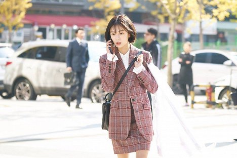 Jin-hee Baek - Jeogeulleoseu - De la película