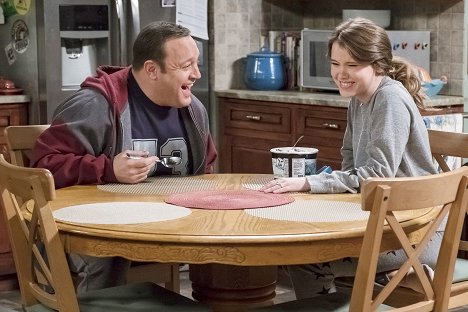 Kevin James, Taylor Spreitler - Kevin Can Wait - Ring Worm - Photos