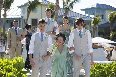 Danny Nucci, Hayden Byerly, Beau Mirchoff, Cierra Ramirez, Maia Mitchell, Spencer List - The Fosters - Where the Heart Is - Photos