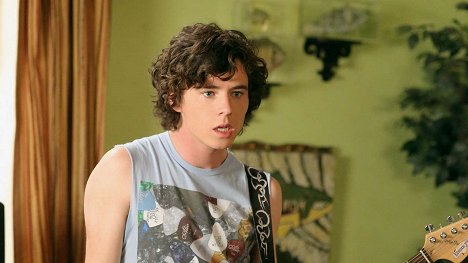 Charlie McDermott - The Middle - Dollar Days - Film