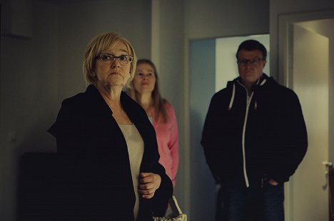 Jaana Saarinen, Marja-Liisa Ranta, Kari Hietalahti - Keisari Aarnio - Episode 3 - Filmfotók