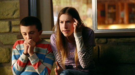 Atticus Shaffer, Eden Sher - The Middle - The Kiss - Photos