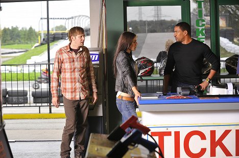 Jimmi Simpson, Serinda Swan, Laz Alonso - Breakout Kings - Queen of Hearts - Photos