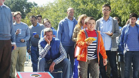 Neil Flynn, Atticus Shaffer - The Middle - Homecoming II: The Tailgate - Photos
