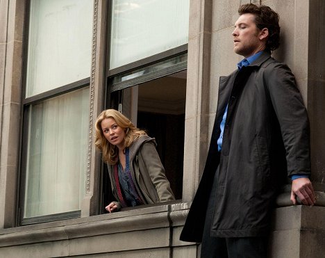 Elizabeth Banks, Sam Worthington - Man on a Ledge - Van film