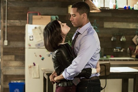Lucy Hale, Elliot Knight - Life Sentence - Wes Side Story - Film