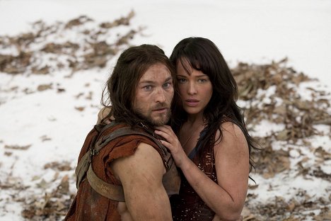 Andy Whitfield, Erin Cummings - Spartakus - The Red Serpent - Z filmu
