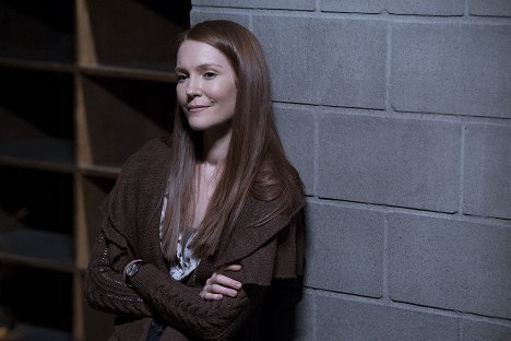 Darby Stanchfield - Scandal - Good People - Photos