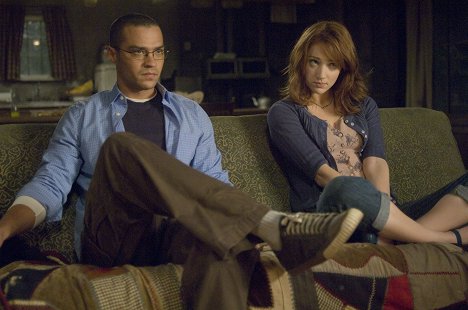 Jesse Williams, Kristen Connolly - The Cabin in the Woods - Filmfotos