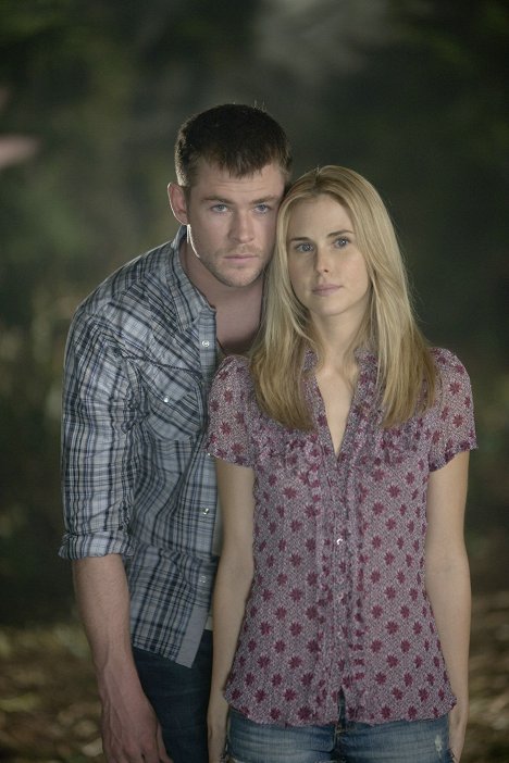Chris Hemsworth, Anna Hutchison - The Cabin in the Woods - Photos