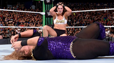 Ronda Rousey - WWE Money in the Bank - Do filme