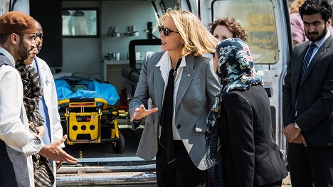 Téa Leoni - Madam Secretary - Off the Record - De filmagens