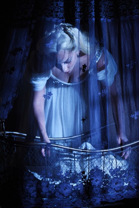 Lady Gaga - American Horror Story - Zimmer 33 - Filmfotos