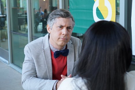 Chris Parnell - Grown-ish - If You're Reading This It's Too Late - Z filmu