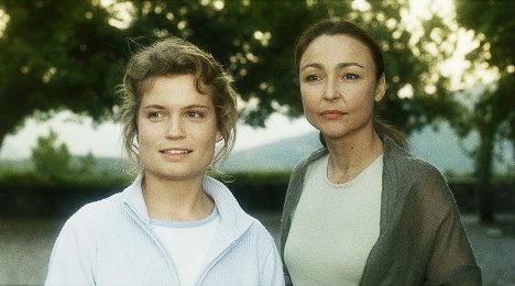 Sarah Biasini, Catherine Frot - Škubání v palci - Z filmu