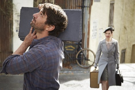 Michiel Huisman - The Guernsey Literary and Potato Peel Pie Society - Photos