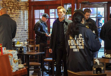 Kevin Bacon, Shawn Ashmore - The Following - Freedom - Photos