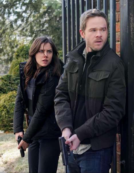 Jessica Stroup, Shawn Ashmore - The Following - Forgive - Photos