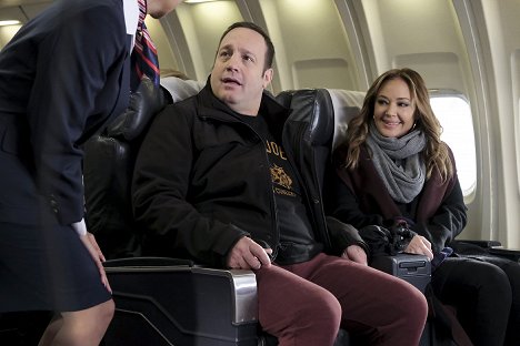 Kevin James, Leah Remini - Kevin Can Wait - Fight or Flight - Photos