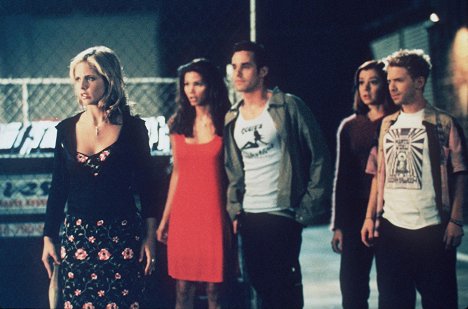 Sarah Michelle Gellar, Charisma Carpenter, Nicholas Brendon, Alyson Hannigan, Seth Green - Buffy, a vámpírok réme - Bizalom, remény és csel - Filmfotók