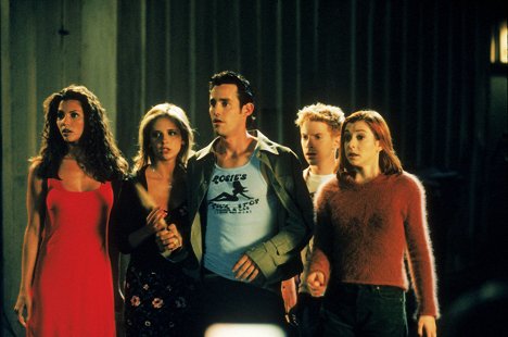 Charisma Carpenter, Sarah Michelle Gellar, Nicholas Brendon, Seth Green, Alyson Hannigan - Buffy, a vámpírok réme - Bizalom, remény és csel - Filmfotók