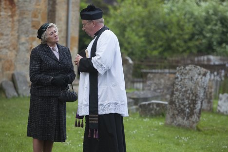 Sorcha Cusack, Mark Williams - Father Brown - The Three Tools of Death - Photos