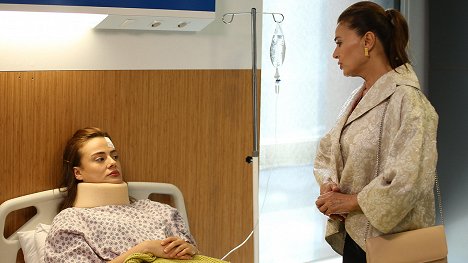 Seda Güven, Hatice Aslan - Adı: Zehra - Episode 14 - Kuvat elokuvasta