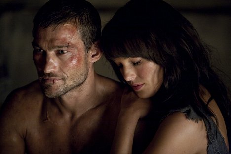 Andy Whitfield, Erin Cummings - Spartacus - The Thing in the Pit - Photos