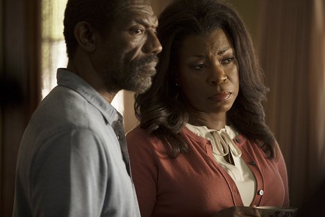 Vondie Curtis-Hall, Lorraine Toussaint - Rosewood - Quadriplegia and Quality Time - Photos