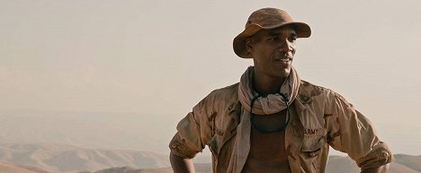 Parker Sawyers - Sand Castle - Z filmu