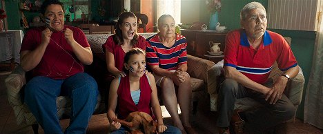 Pablo Rodríguez, Milena Picado, Naomi Vega, Ivette Guier, Gerardo Selva - Man of Faith - Filmfotos