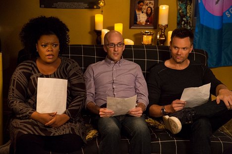 Yvette Nicole Brown, Jim Rash, Joel McHale - Community - Nekromanci i gobliny dla zaawansowanych - Z filmu