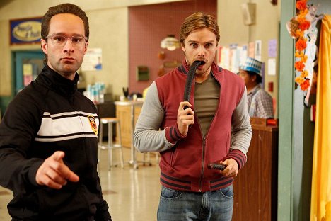 Chris Diamantopoulos - Community - Willkommen zum Oktoberfest - Dreharbeiten