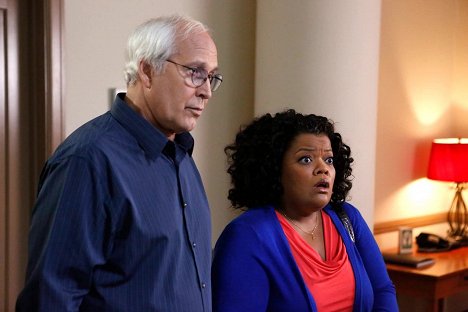 Chevy Chase, Yvette Nicole Brown - Zpátky do školy - Festival inspektora Spacetimea - Z filmu