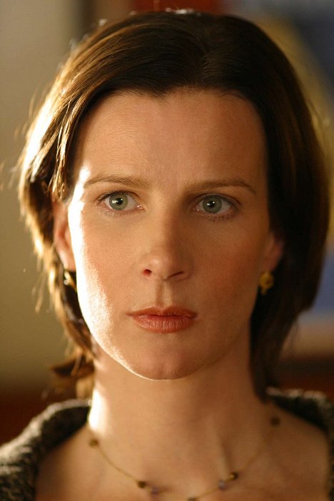 Rachel Griffiths - Six Feet Under - Coming and Going - Photos