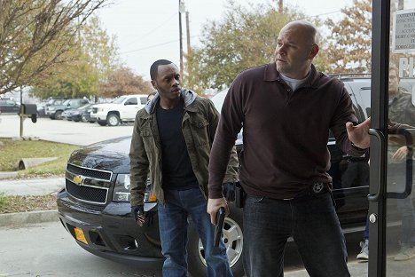 Malcolm Goodwin, Domenick Lombardozzi - Breakout Kings - I Smell Emmy - Photos