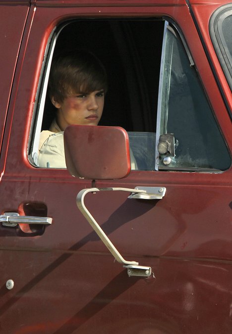 Justin Bieber - CSI: Crime Scene Investigation - Targets of Obsession - Photos