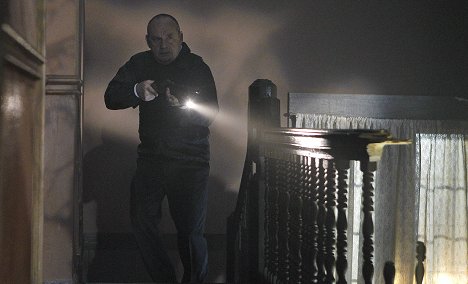 Paul Guilfoyle - CSI: Crime Scene Investigation - In a Dark, Dark House - Photos